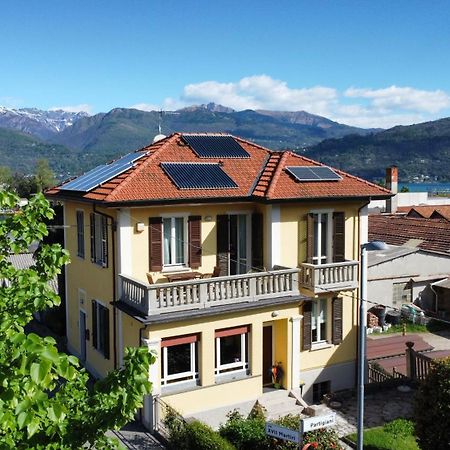 La Casa Gialla Baveno Esterno foto