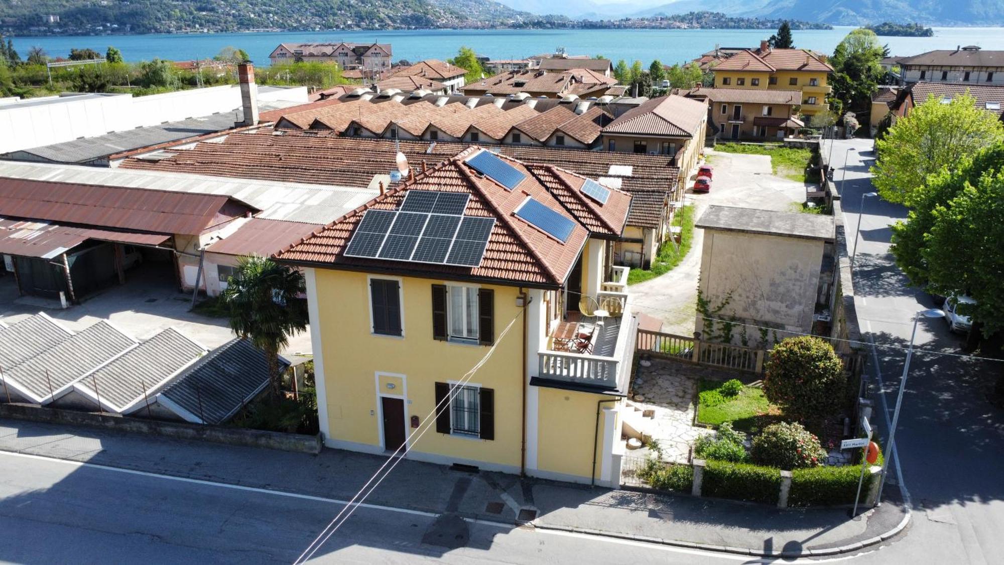 La Casa Gialla Baveno Esterno foto